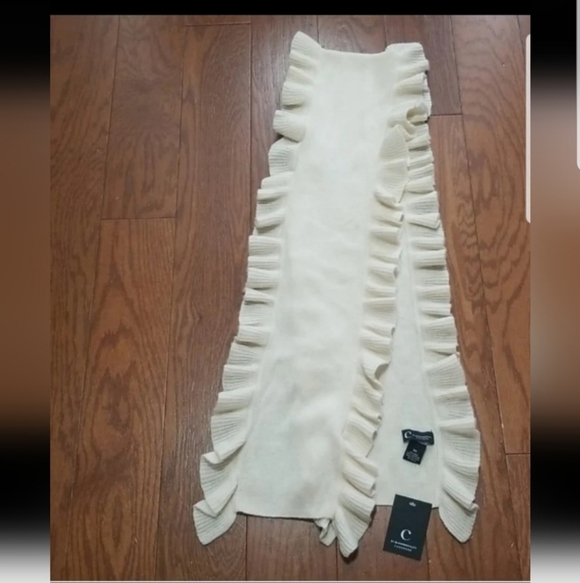 NEW! Bloomingdale's Cream Cashmere Wool Scarf NWT - Picture 6 of 7
